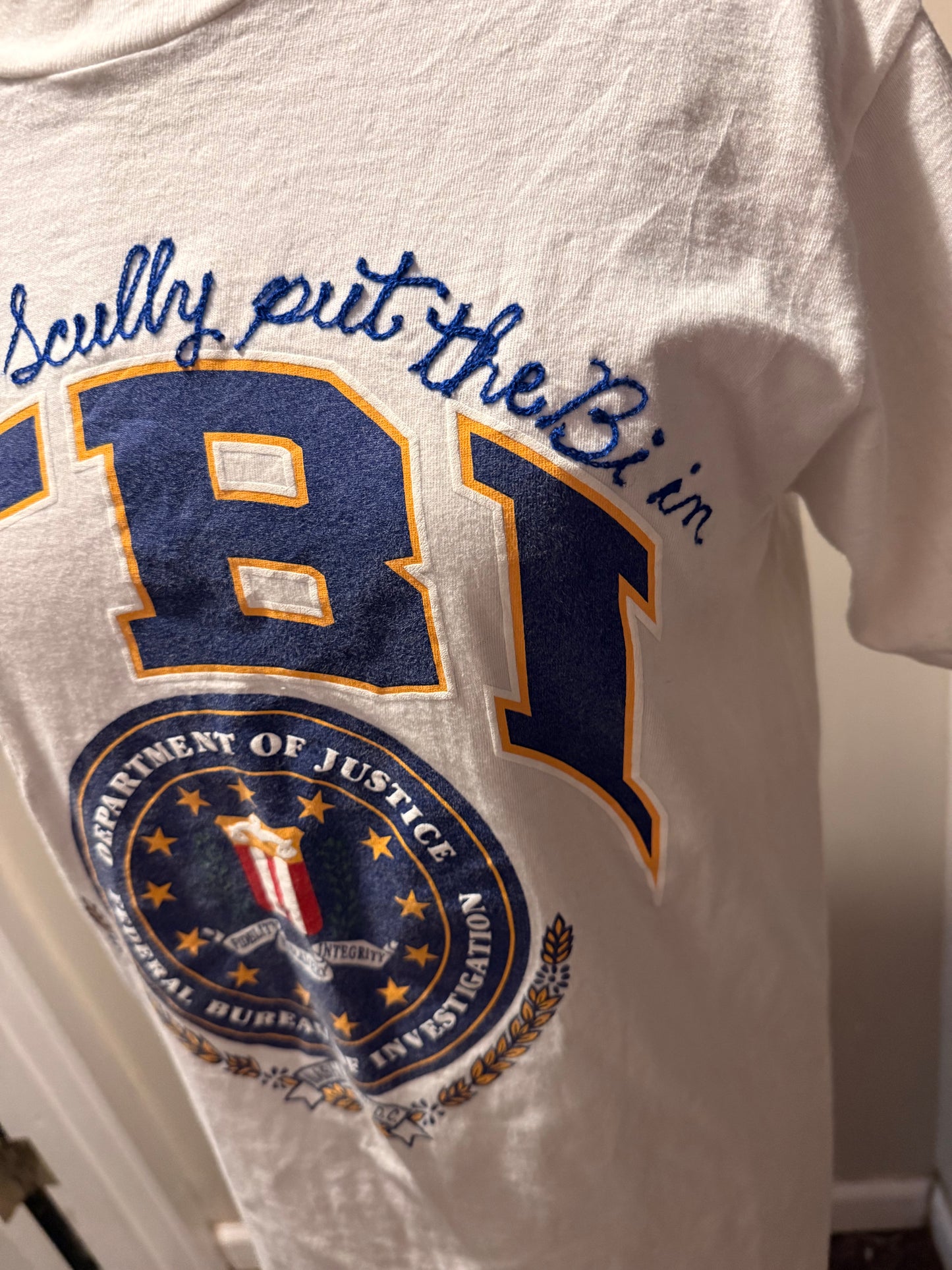 Bi in FBI VTG White S/S Crewneck Tee - MD