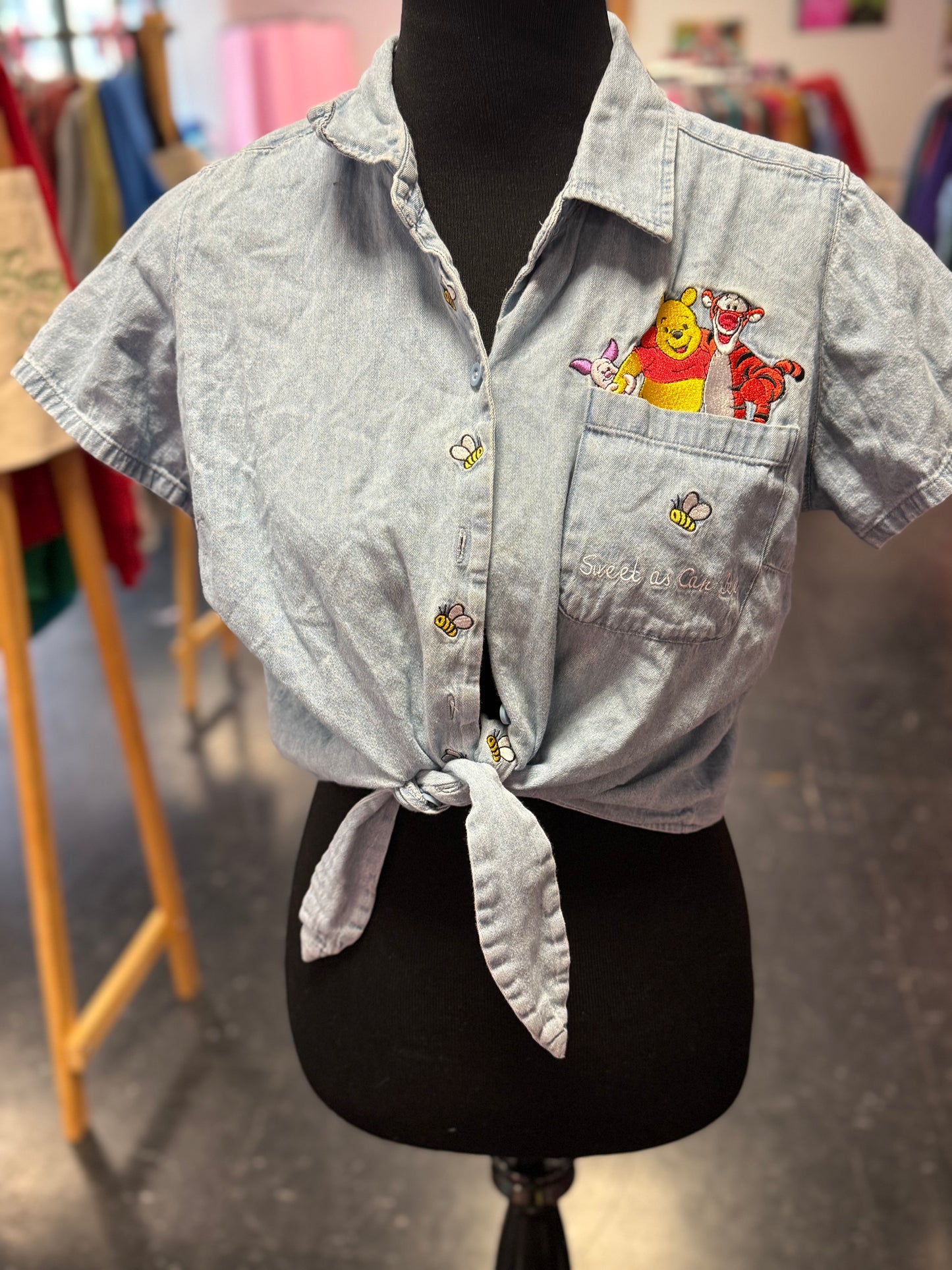 Our Universe Disney Winnie the Pooh Pocket Friends Women's Denim Chambray Tie-Front Woven Top Large