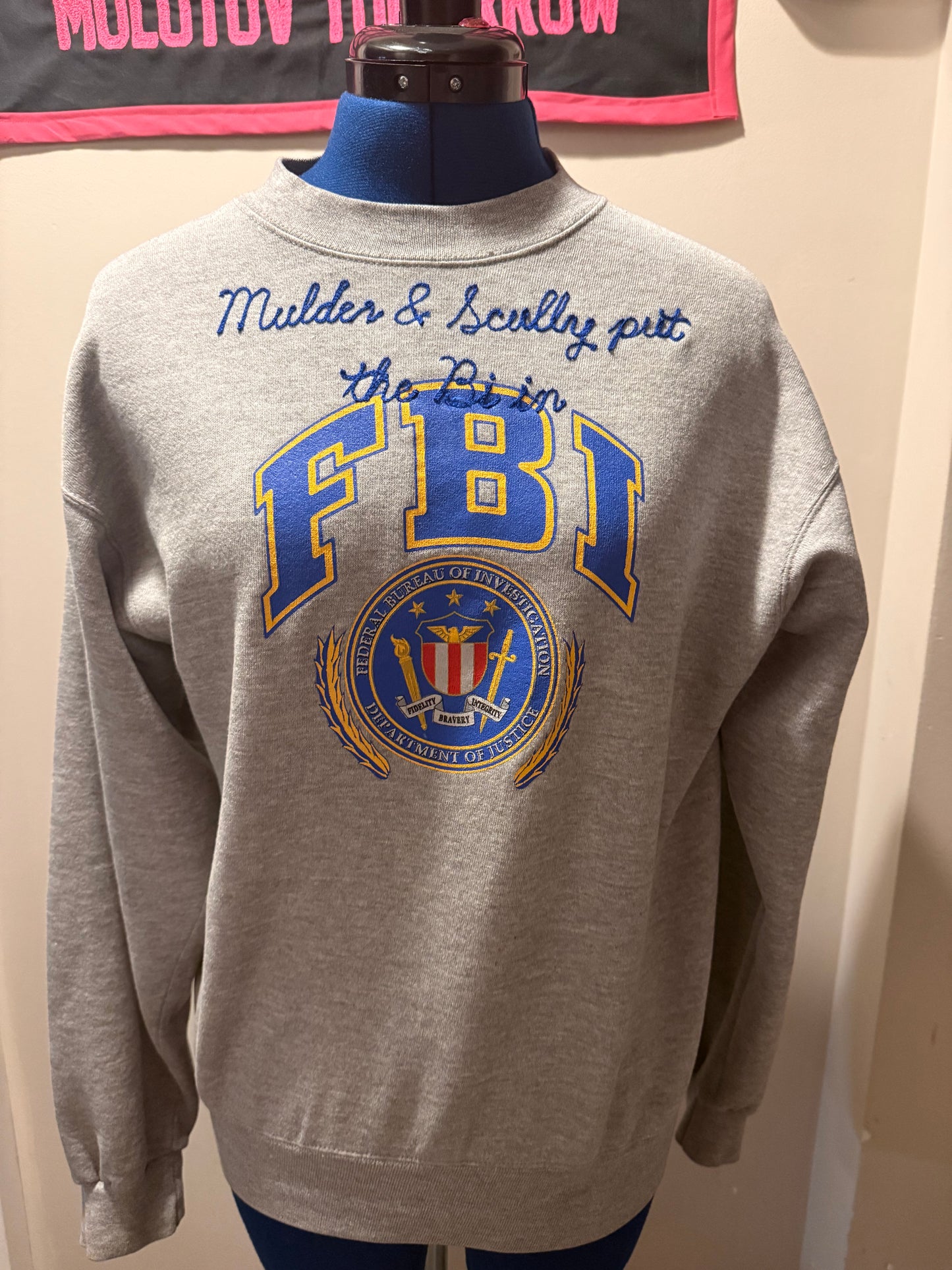 Bi in FBI Gray VTG L/S Crewneck Sweatshirt - MD