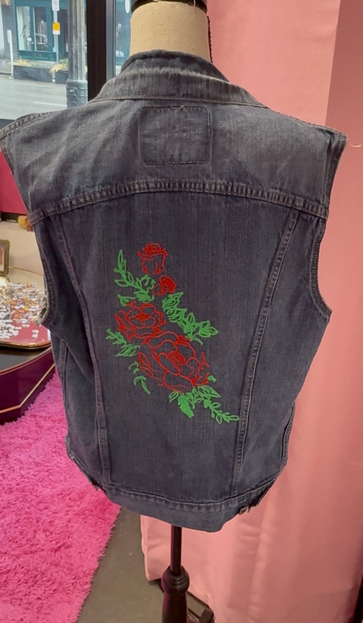 Roses + Leaves Chainstitched Levi's Denim Vest Large