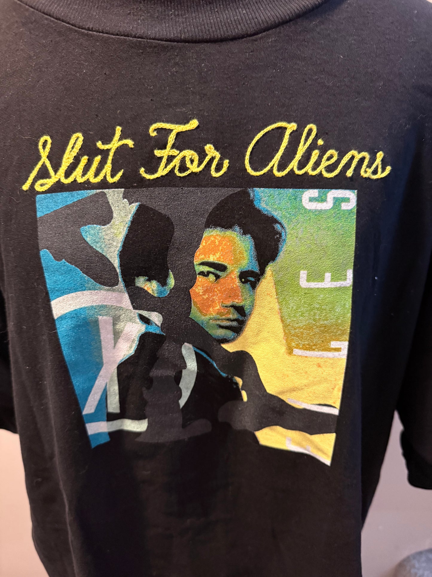 Slut for Aliens Fox Mulder Tee - XL