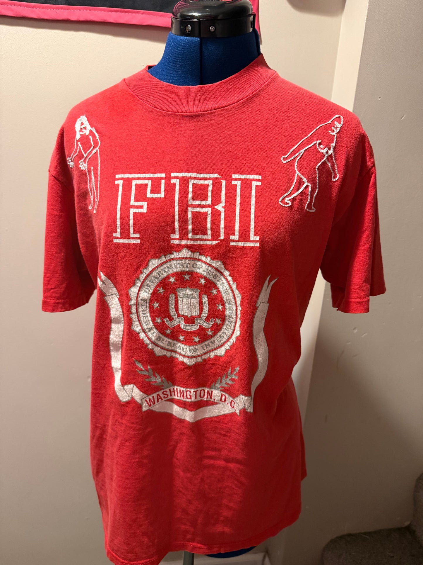 The Jersey Devil VTG Red FBI Academy S/S Tee - LG