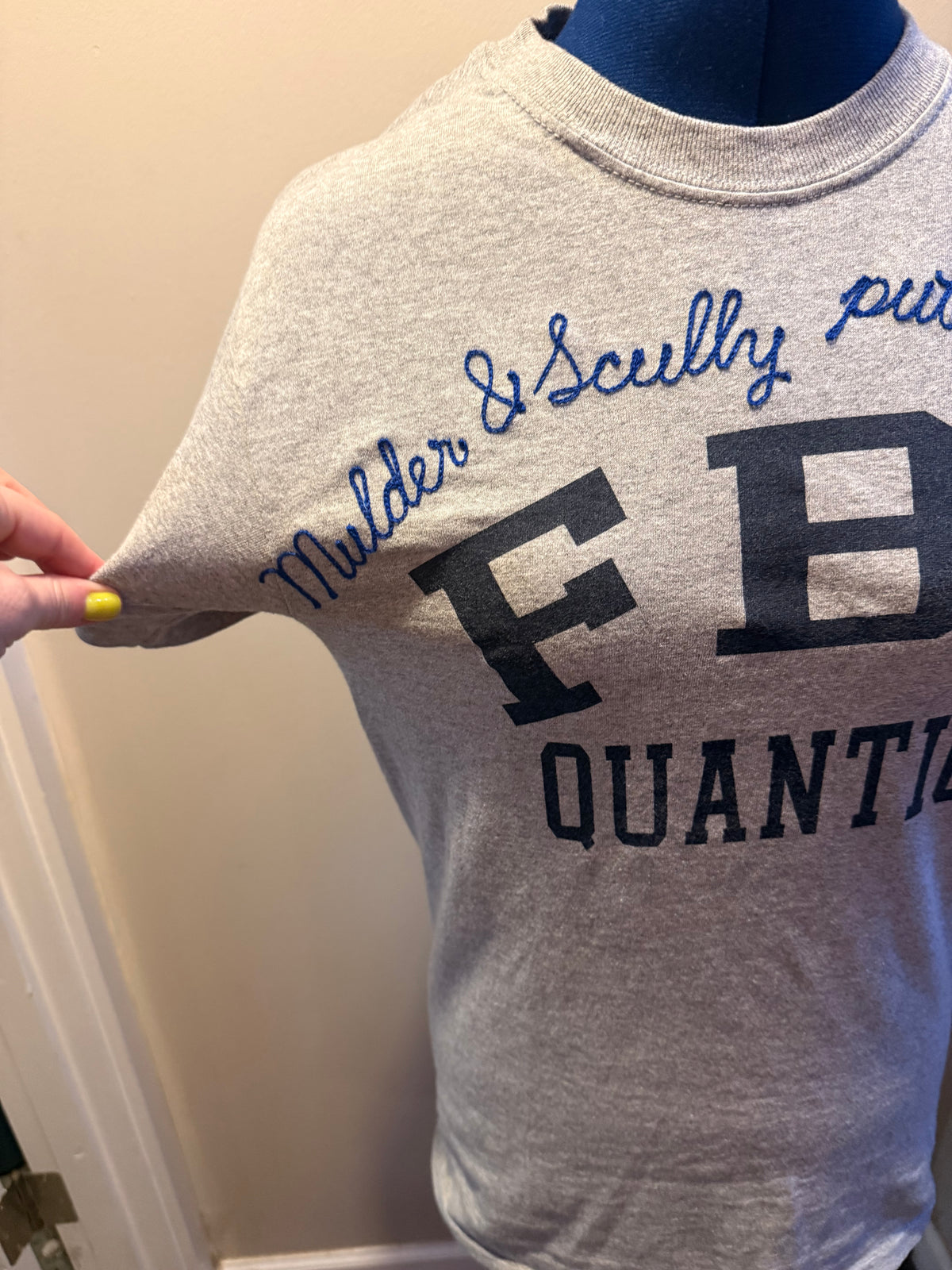 Bi in FBI VTG Gray S/S Crewneck Tee - SM