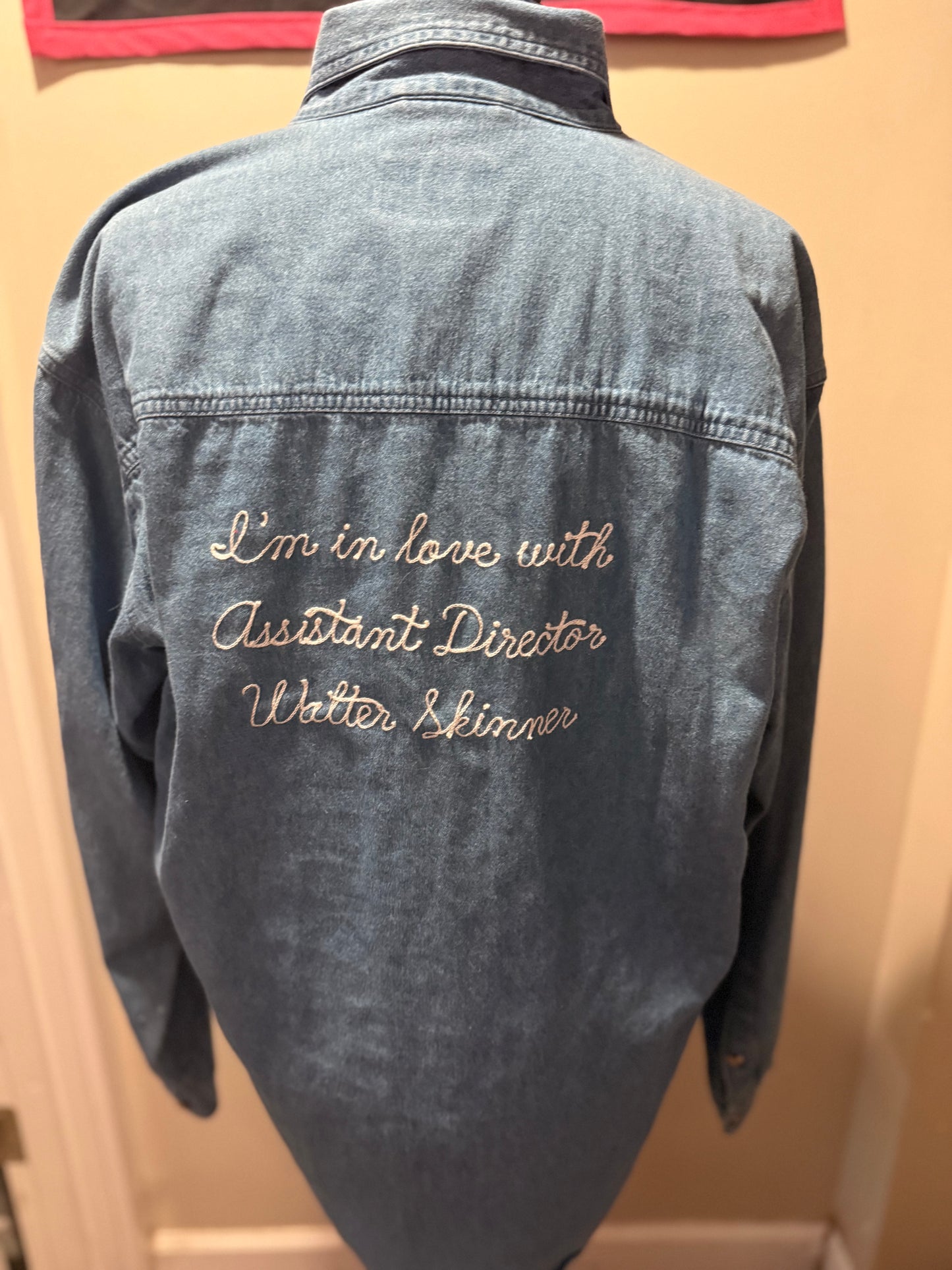I'm in love with AD Skinner VTG Blue Denim Button-Up L/S Shirt - MD