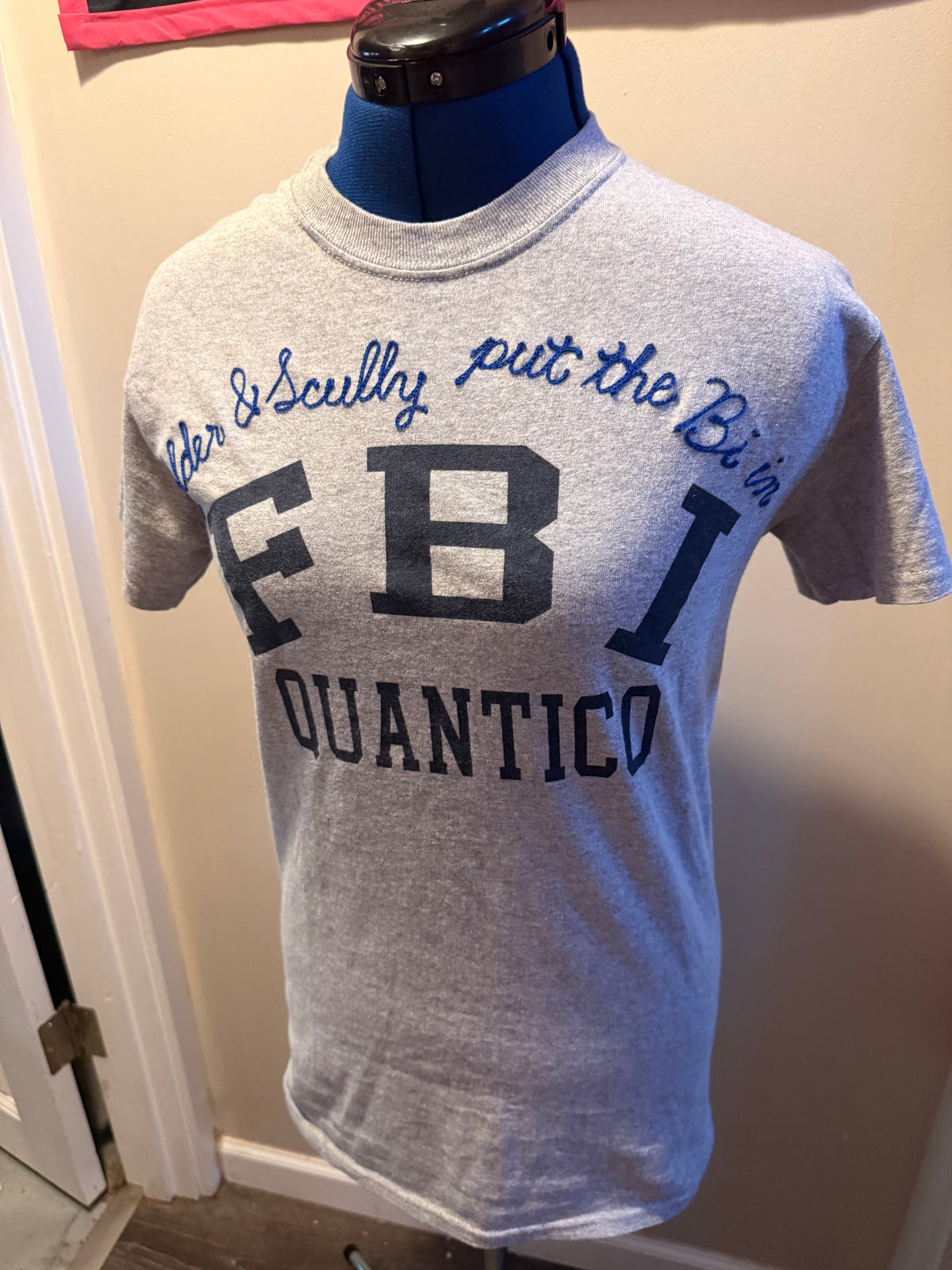 Bi in FBI VTG Gray S/S Crewneck Tee - SM