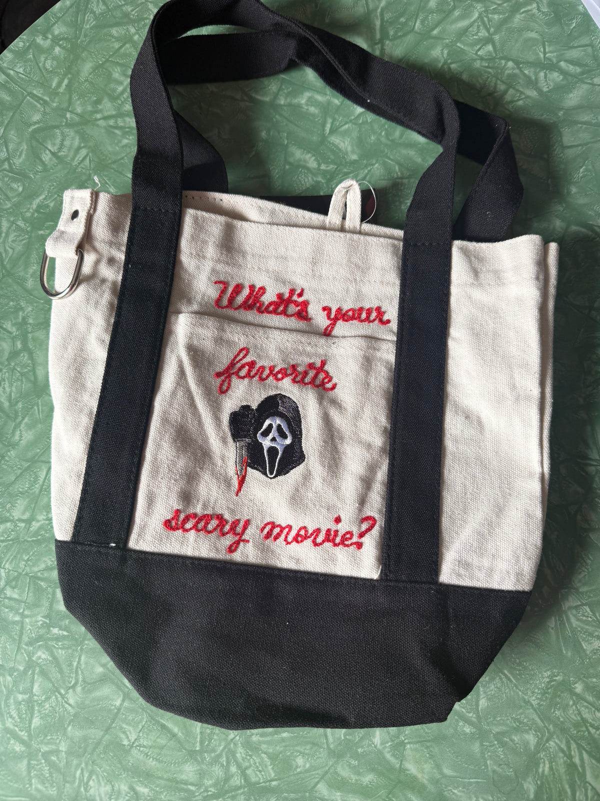 Do you like scary movies? Scream Mini-Tote