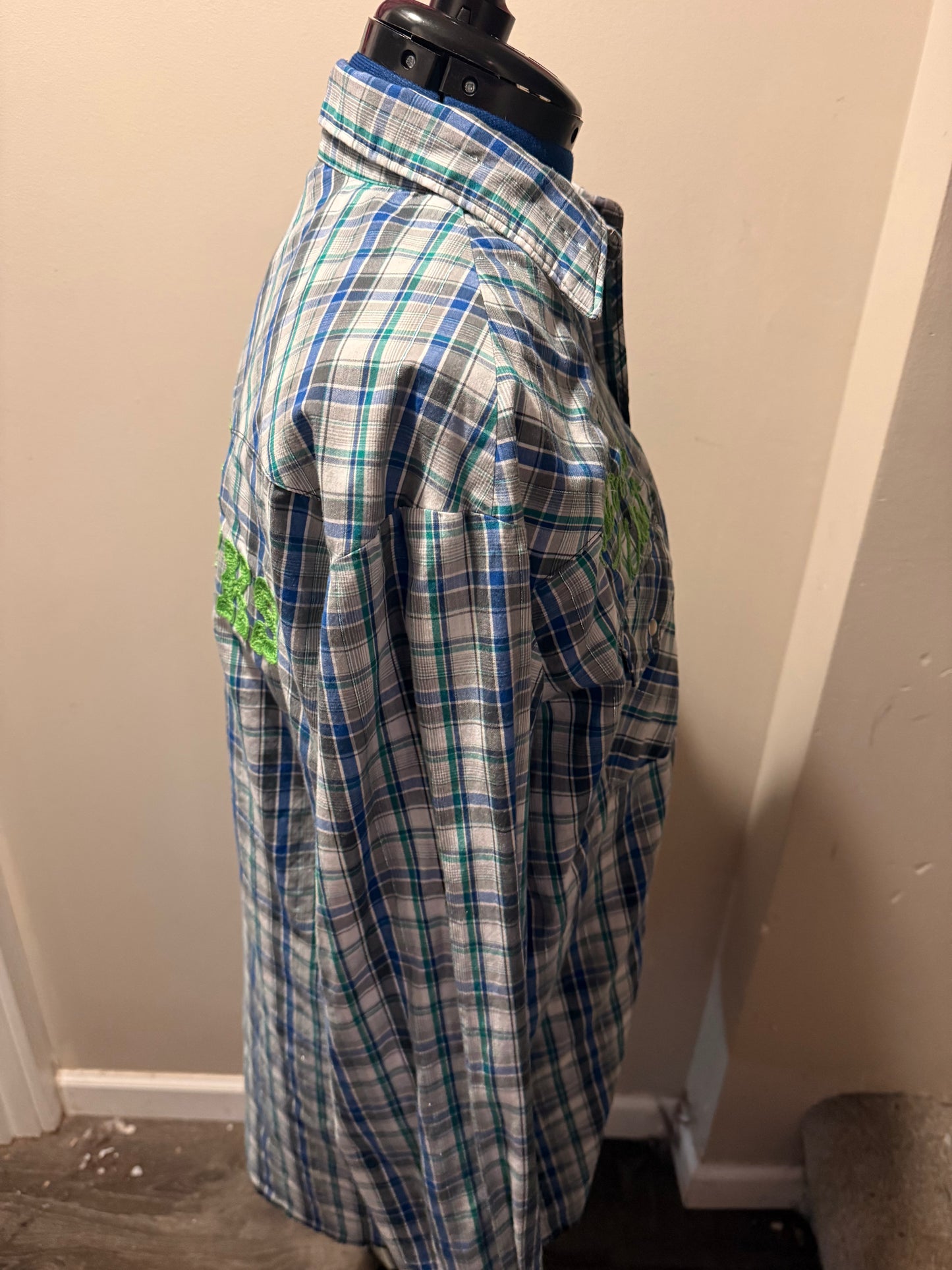 VTG 90s Green, White, Blue Plaid Metallic Seattle Seahawks Western Pearl Snap