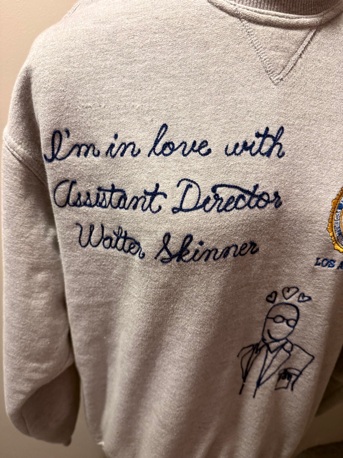 I'm in love with Asst Dir Skinner Gray L/S Crewneck Sweatshirt - LG