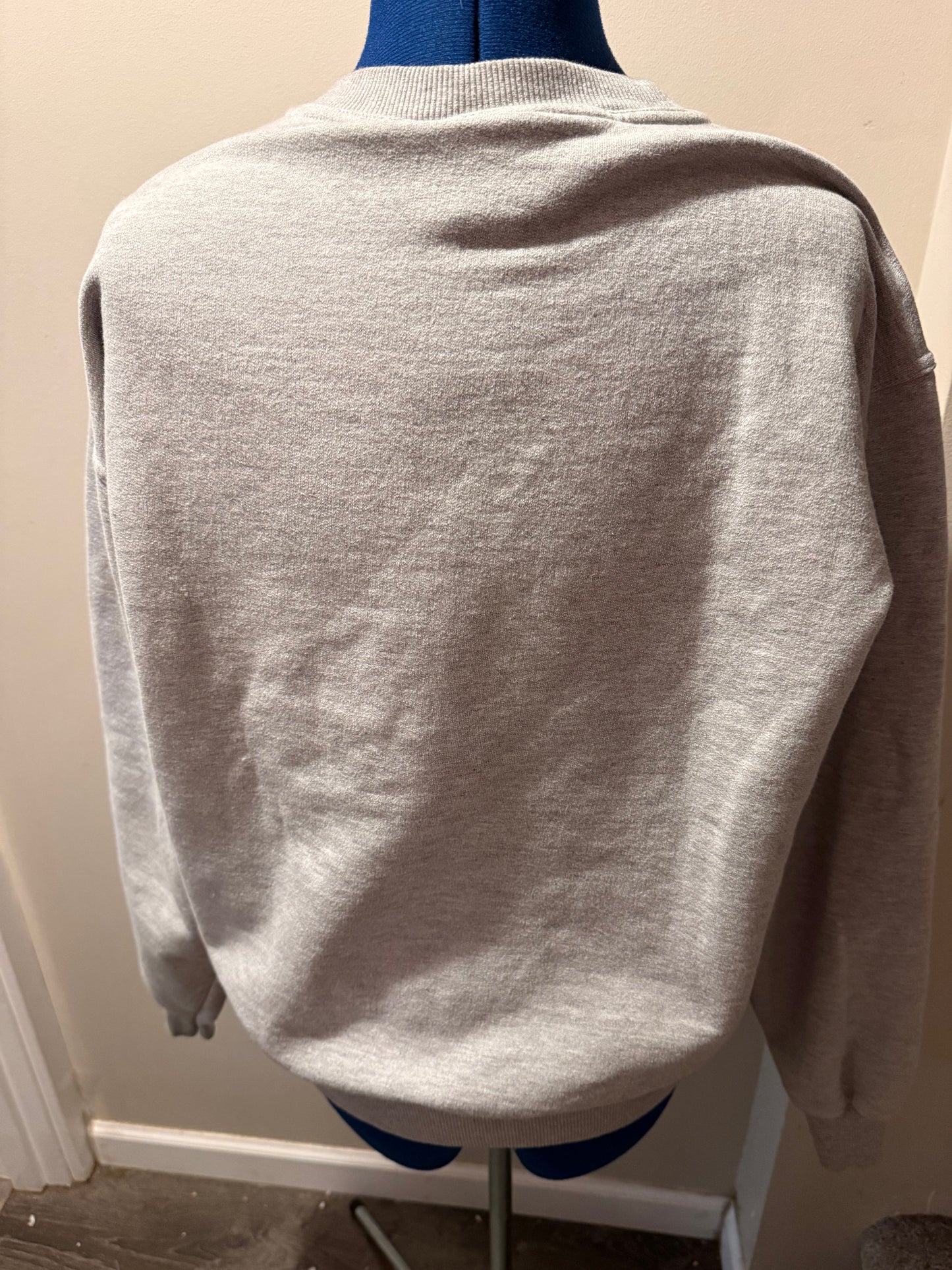 I'm in love with Asst Dir Skinner Gray L/S Crewneck Sweatshirt - LG