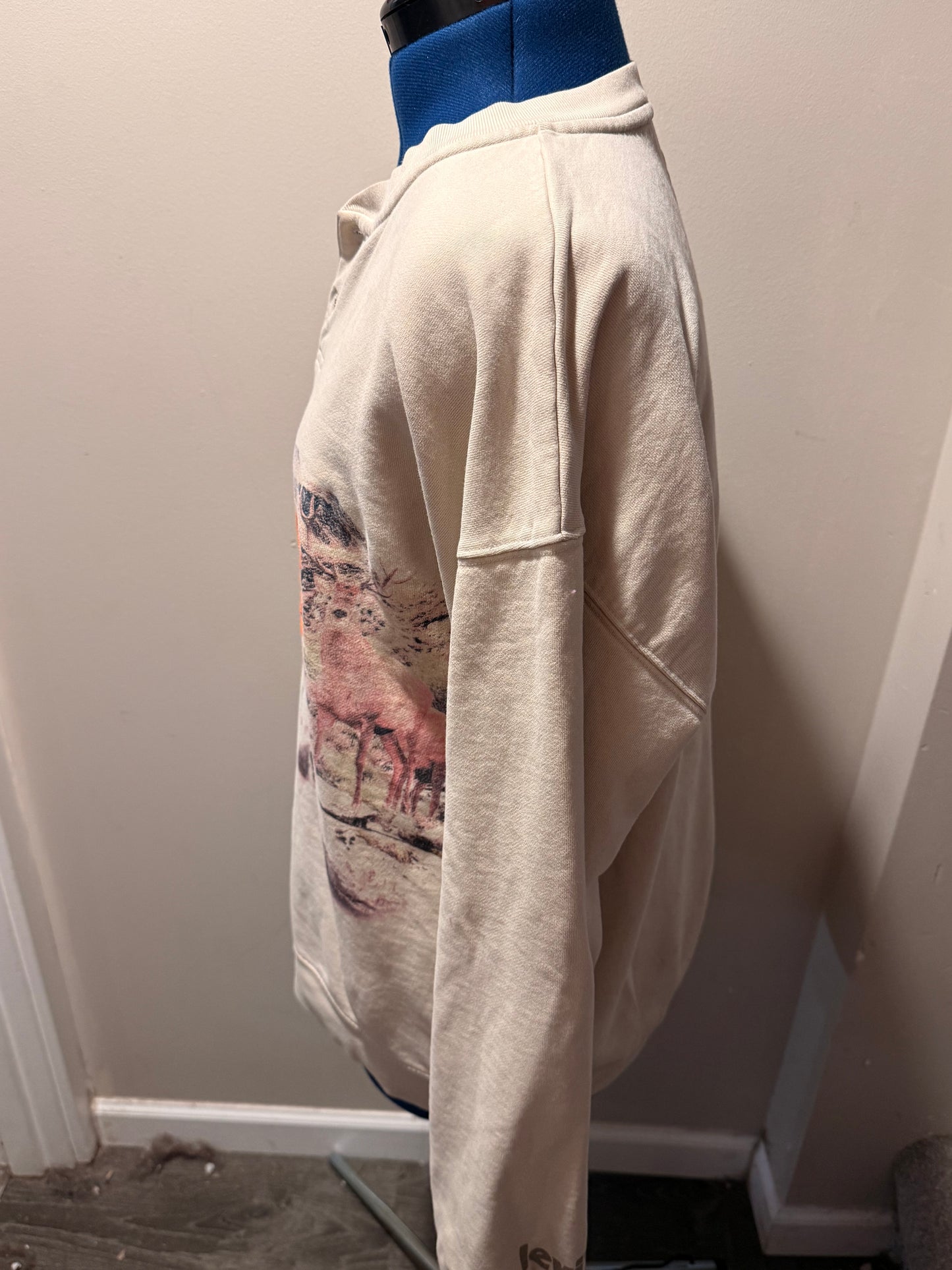 Cunting Season Deer Graphic Sweatshirt