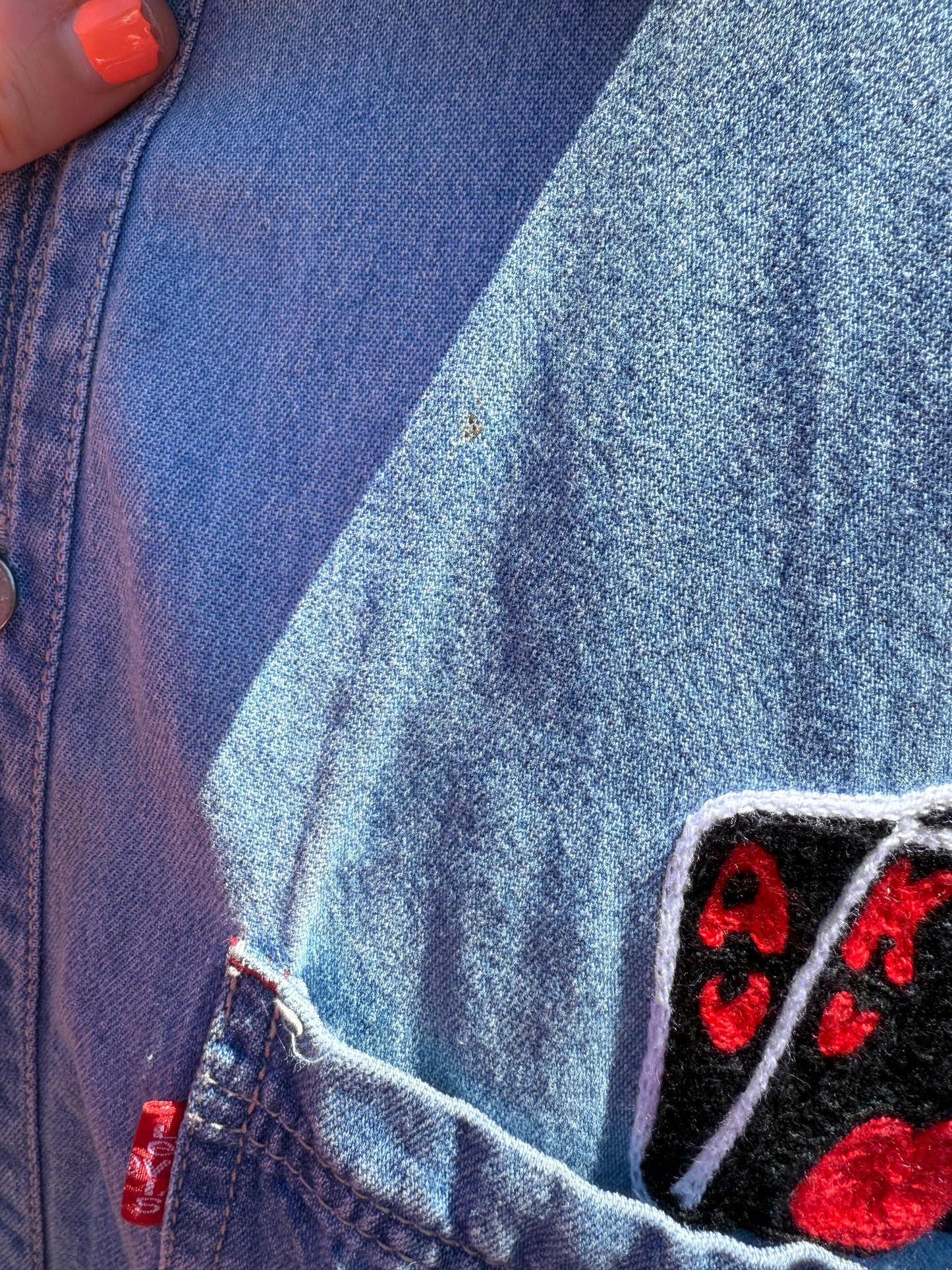 "King of Hearts" Pocket Button-Up Light Denim Levi's Top