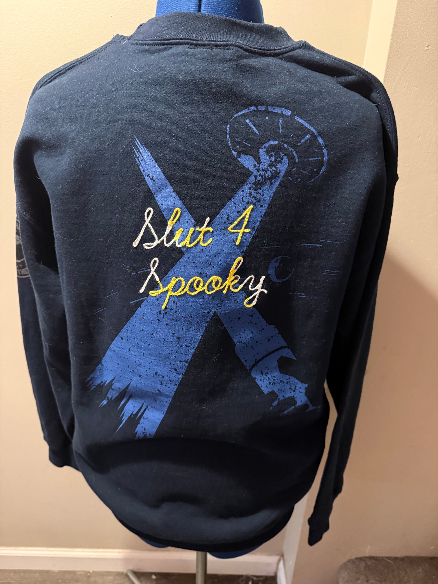 Bi in FBI | Slut 4 Spooky Navy UFO L/S Crewneck Sweatshirt - MD