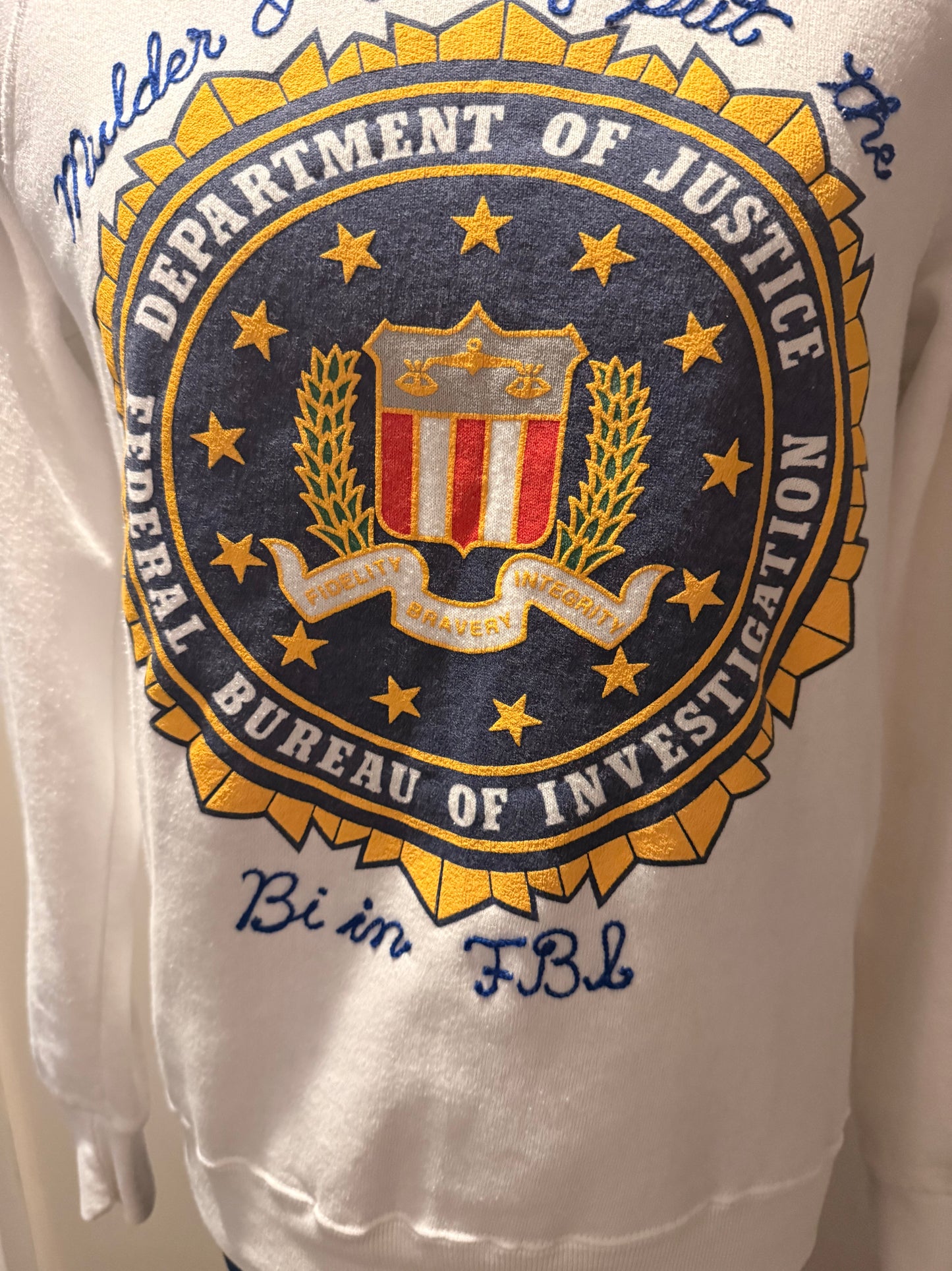 Bi in FBI VTG White L/S Crewneck Sweatshirt - MD