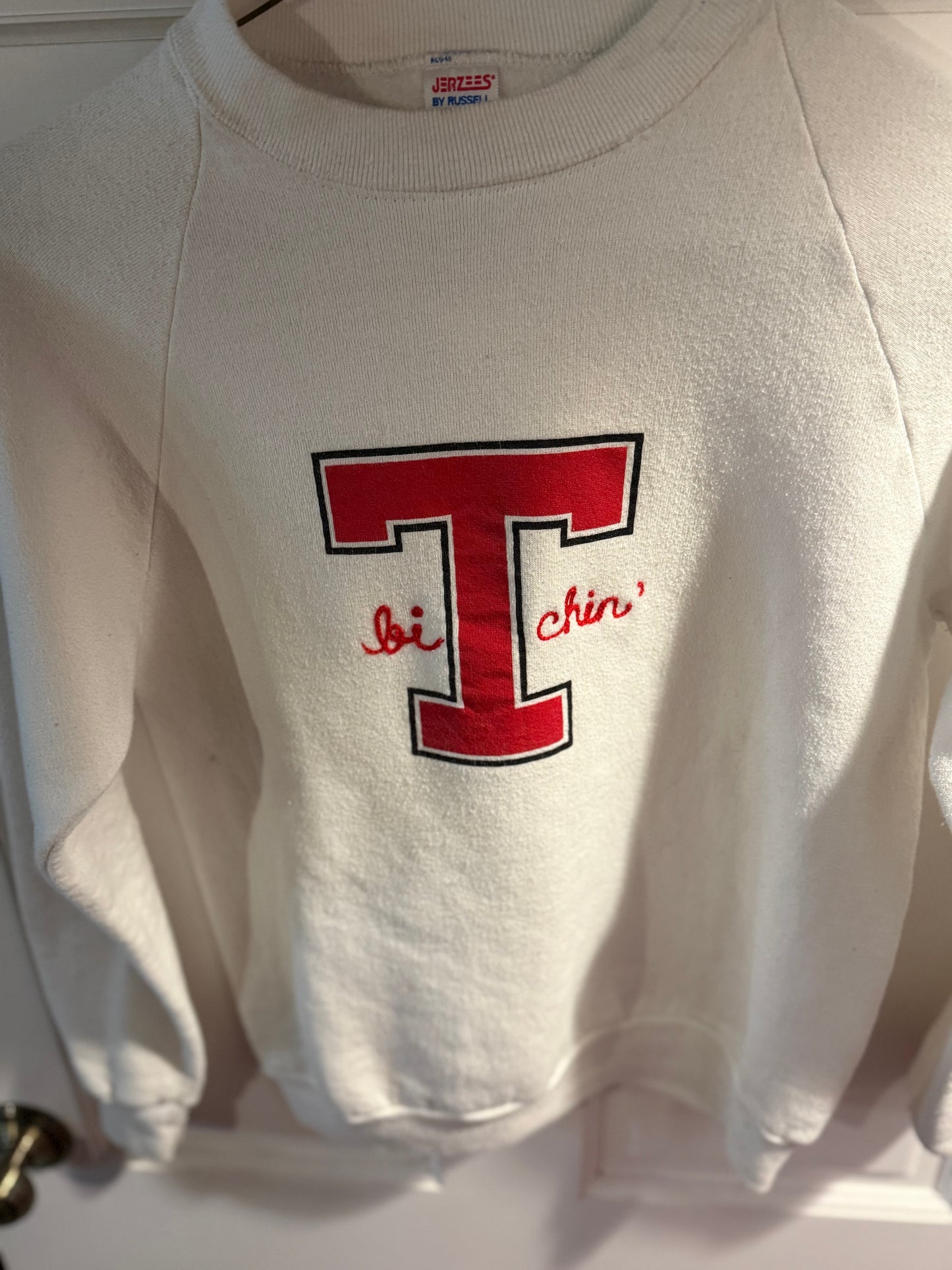"bitchin'" Vintage White Varsity Cheerleader Long Sleeve Crewneck Sweatshirt - Medium