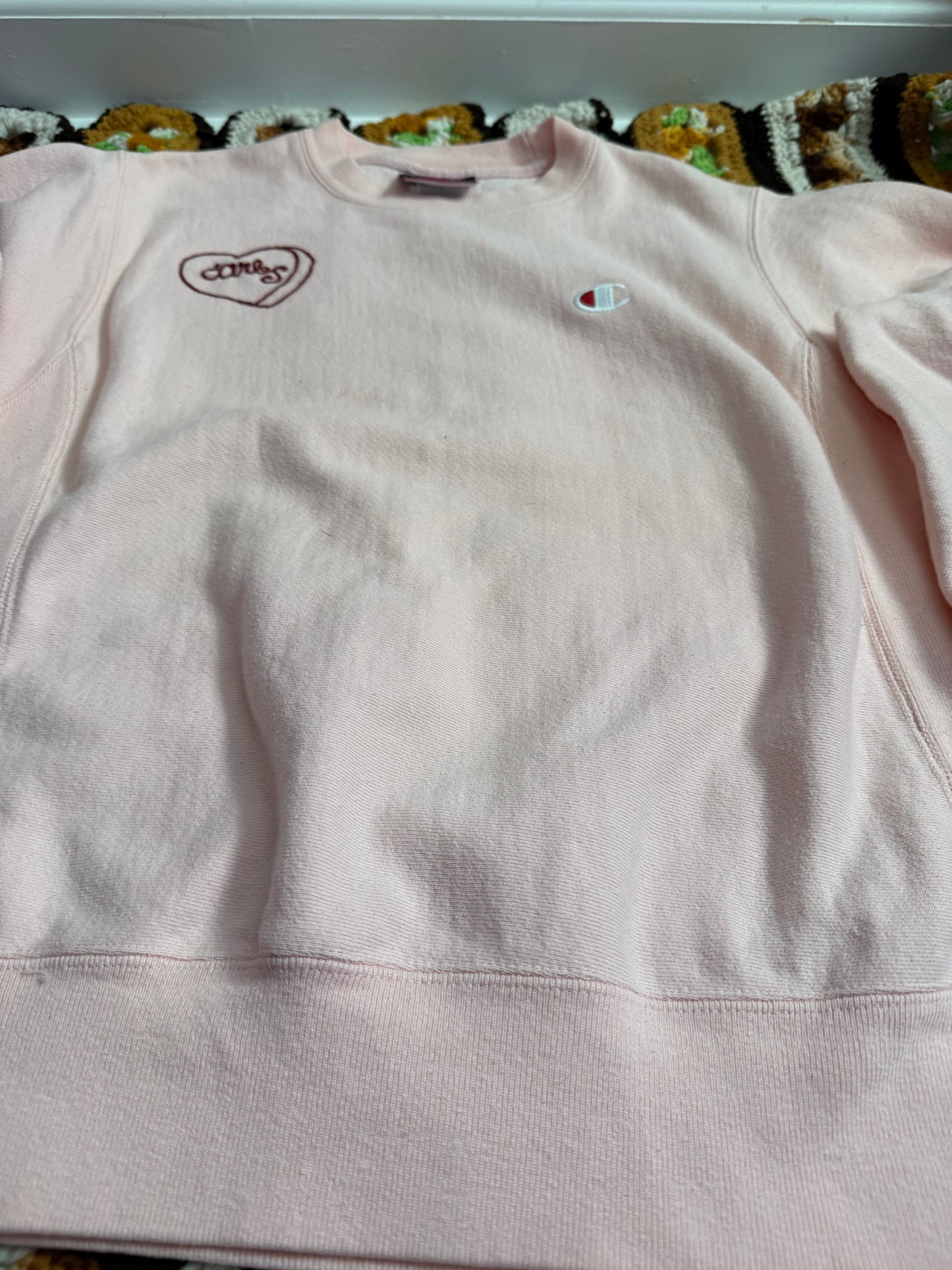 I <3 Carbs Vintage Light Pink Champion Sweatshirt - Small