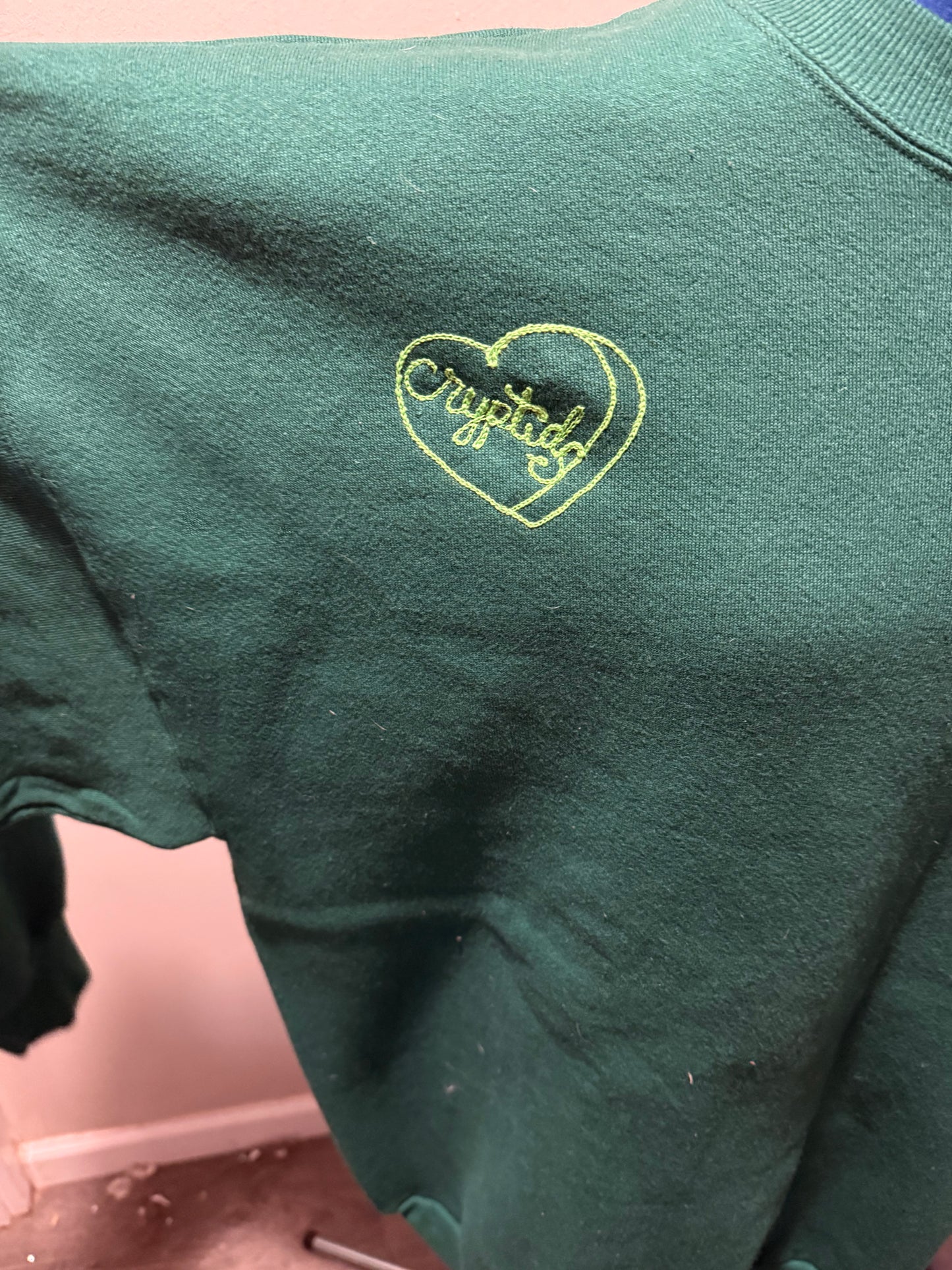 I <3 Cryptids Vintage Green Crewneck Sweatshirt - 2XL