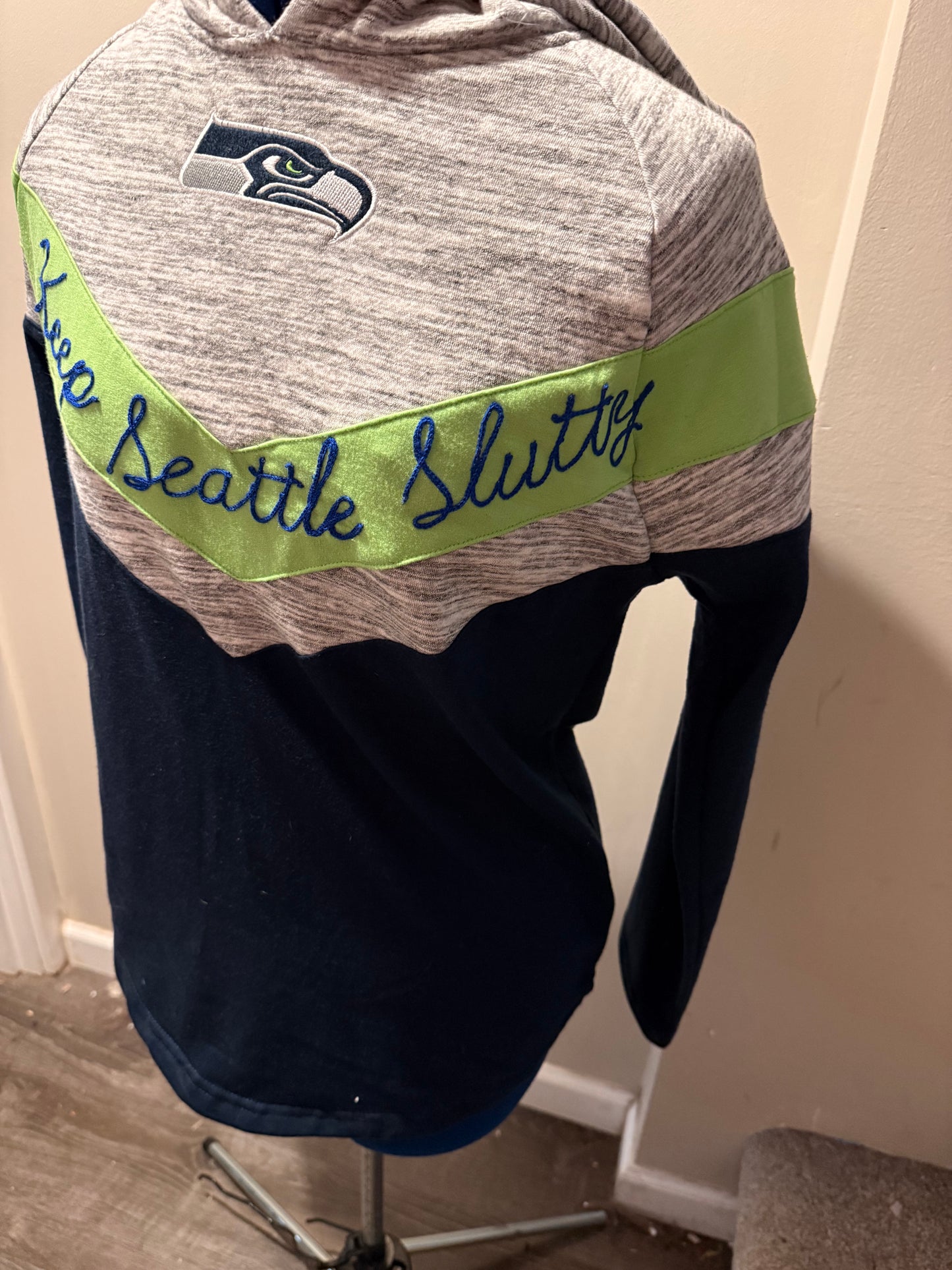 Seattle Seahawks "Keep Seattle Slutty" Hooded Light L/S Sweatshirt - Medium