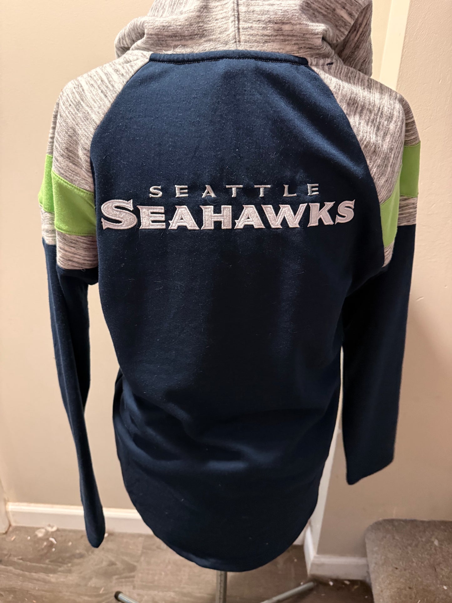 Seattle Seahawks "Keep Seattle Slutty" Hooded Light L/S Sweatshirt - Medium