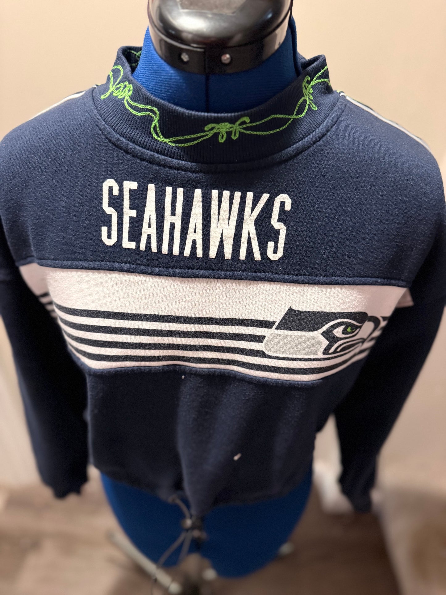 Seattle Seahawks Mockneck Crop L/S Crewneck with Barbed Wire - MD